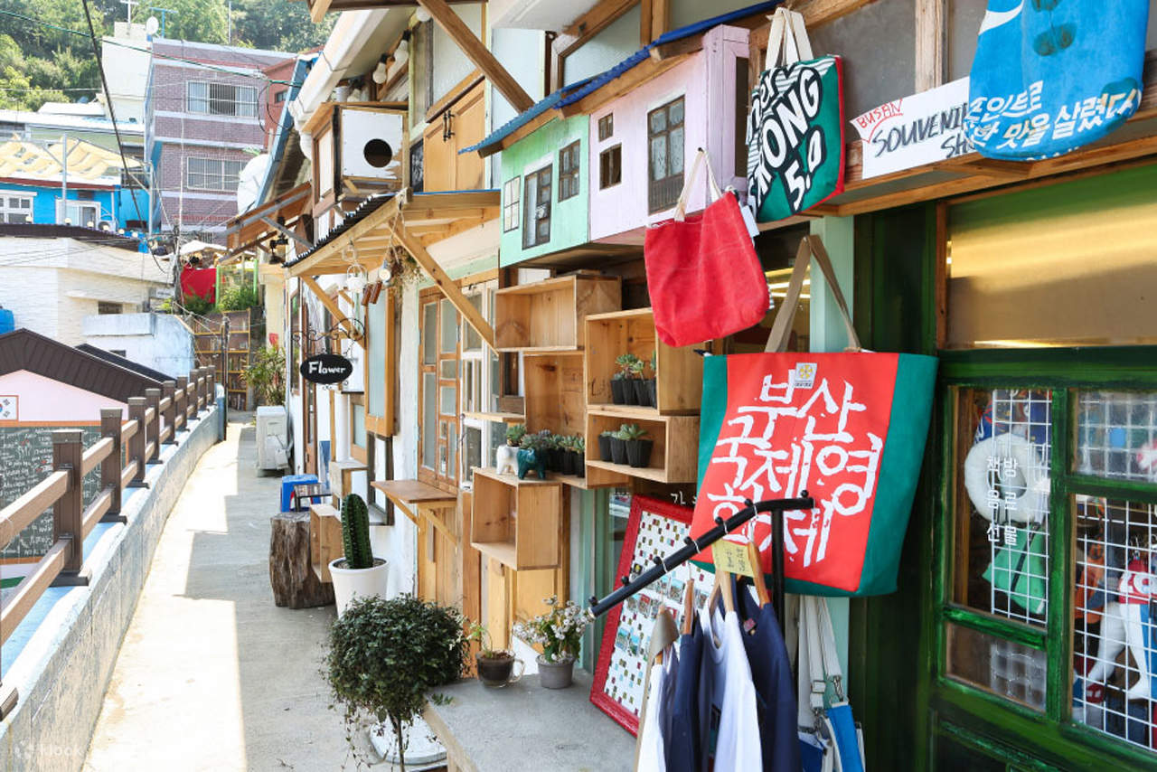 Gamcheon-Culture-Village2